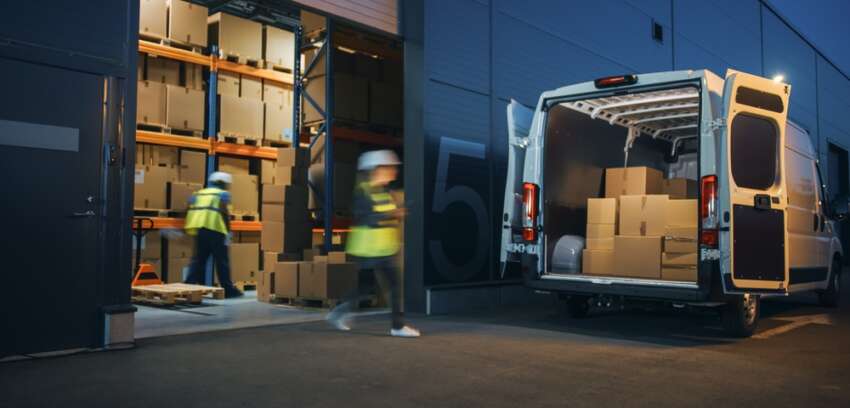 The role of couriers in supply chain management