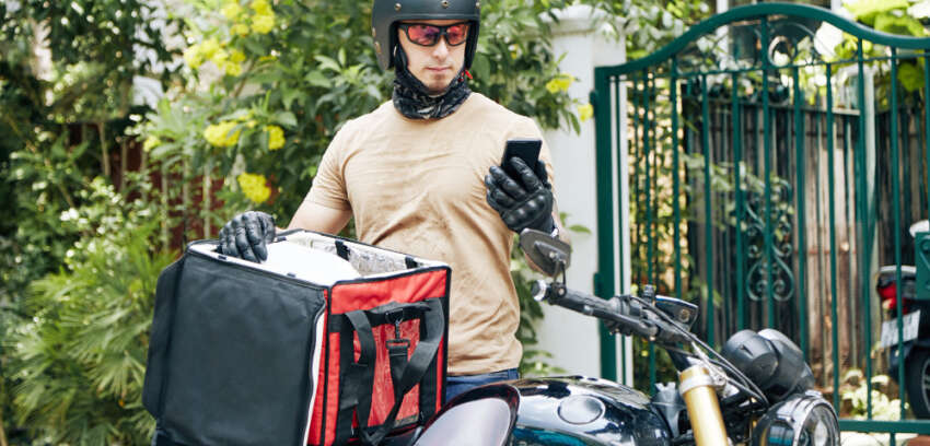 Motorcycle Courier Insurance: What Delivery Riders Need to Know